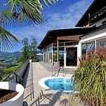 St Hubertus Hotel 3*