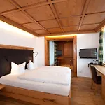 Otel St Hubertus 3*