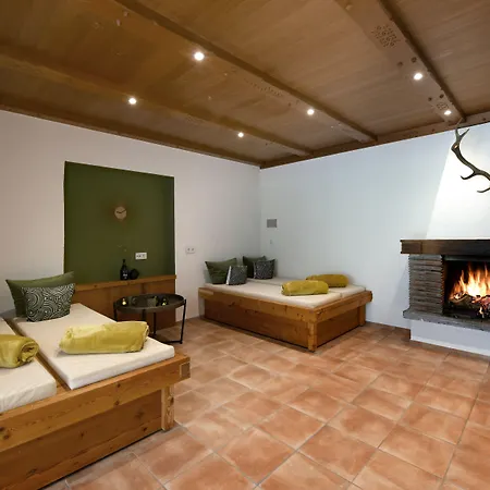 St Hubertus Отель 3*
