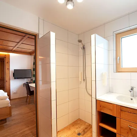 Отель St Hubertus 3*