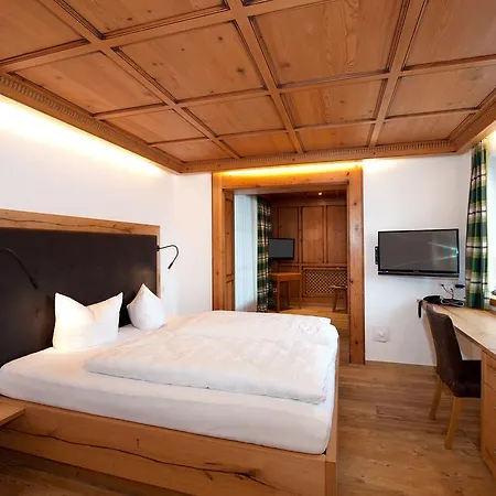 Отель St Hubertus 3*