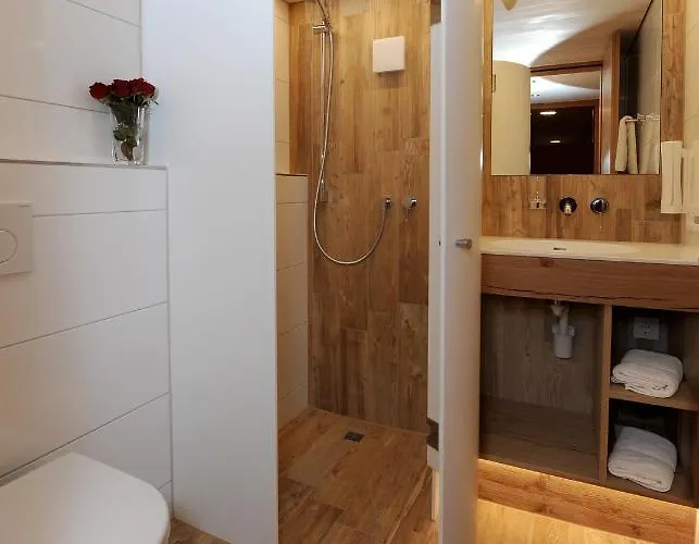 St Hubertus Hotel 3*